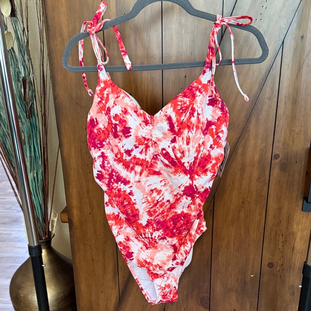 Time and Tru Red Tie-Dye One Piece Swimsuit